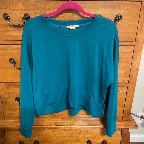 Teal Cropped Sweater - Picture 3 of 4